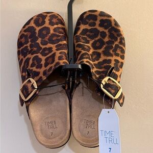 Time and Tru Kids Leopard Print Slippers